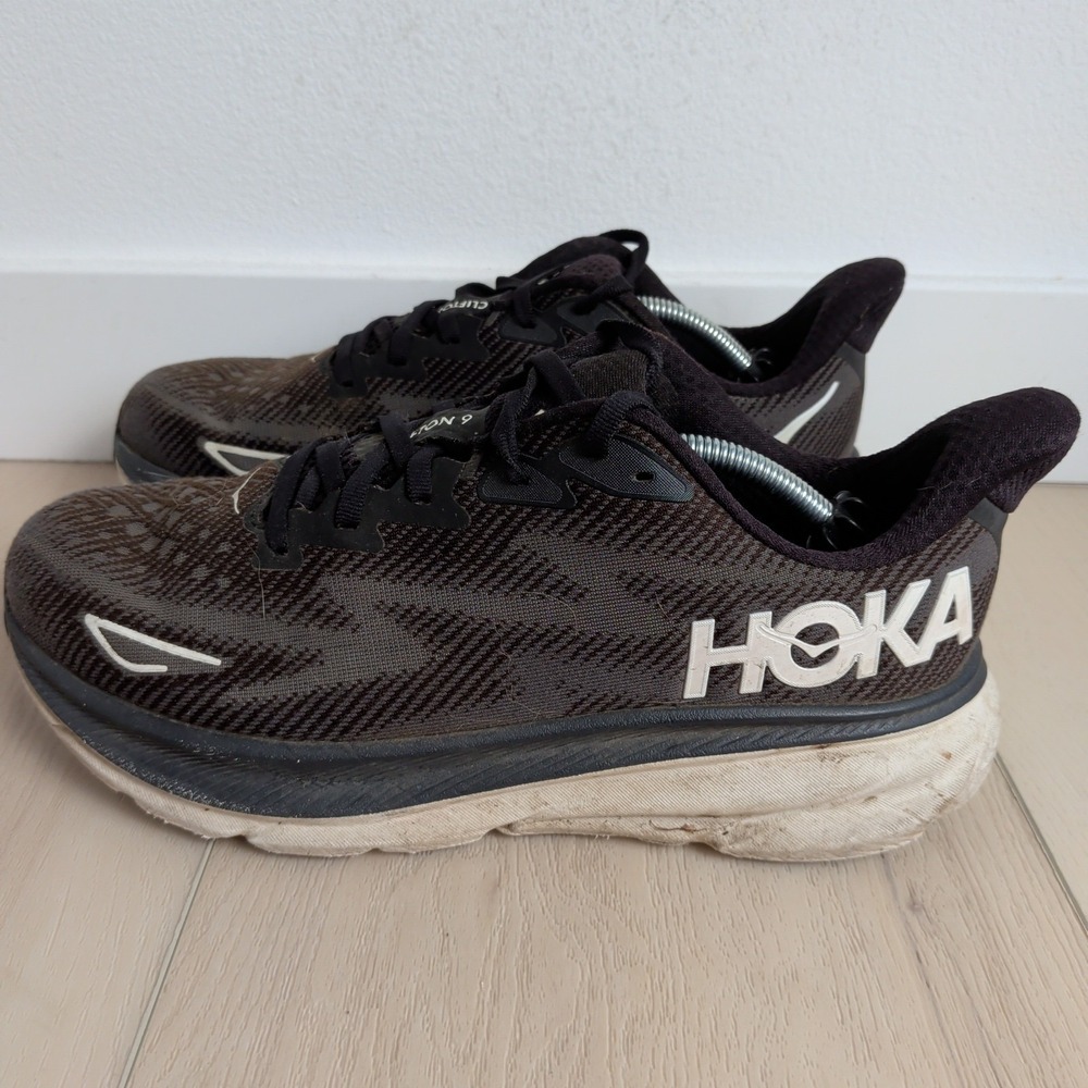 Hoka One One Clifton 9 Women 9.5 Shoes Running Black White Sneakers 1127896 BWHT